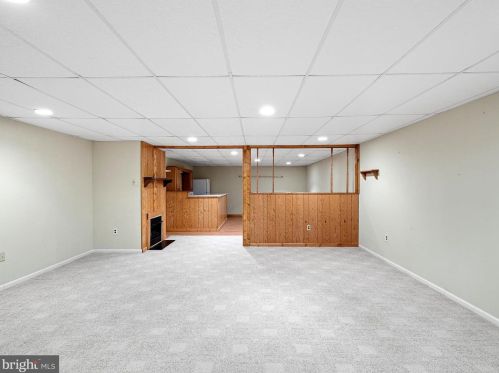 22 Nicole Ct, New Castle DE  19720-3760 exterior