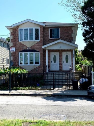 542 Beach 69th St, Far Rockaway, NY 11692-1321