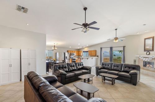 9805 Verbena Dr, Desert Hot Springs CA  92240-1908 exterior