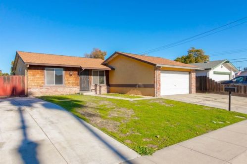 515 Lode St, Manteca, CA 95336-3474