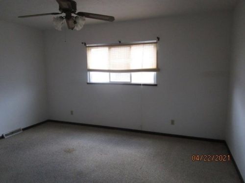 274 Vine St, Canonsburg, PA 15317-1717