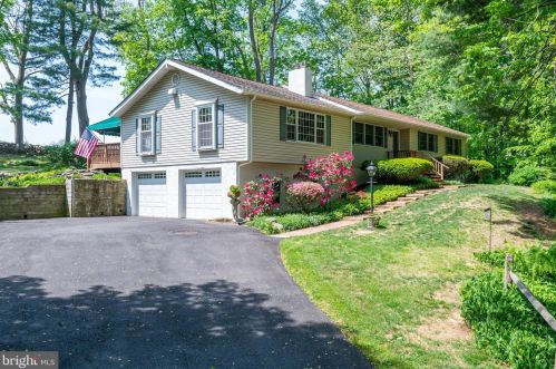 145 Creamery Rd, Marsh, PA 19520-9009