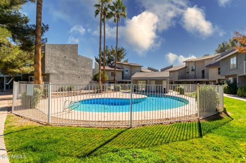 19601 7th St, Phoenix AZ 85024-1642 exterior