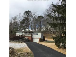 2239 Smith Rd, Charleston, WV 25314-2110