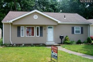 4317 Garwood Rd, Cleveland, OH 44109-3531