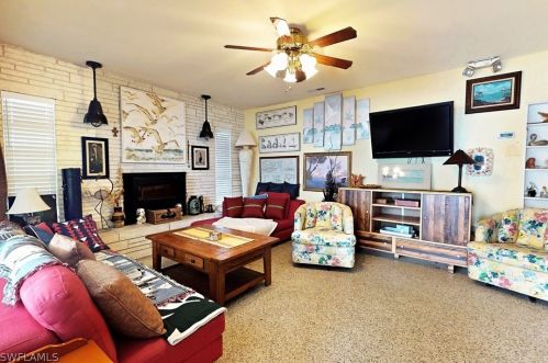 267 Flamingo St, Fort Myers Beach FL  33931-4311 exterior