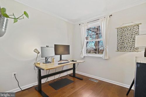 2770 Hyson Ln, Falls Church VA  22043-3522 exterior