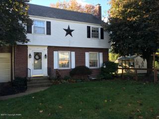 10 Lynwood St, Hometown, PA 18252-4409