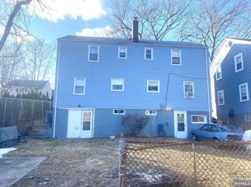 1417 Nelden Rd, Teaneck NJ  07666-6056 exterior