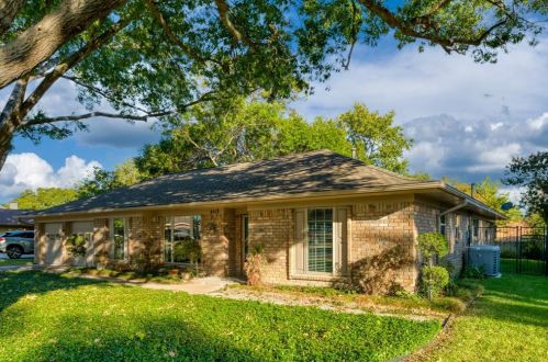 5112 Whistler Dr, Fort Worth TX  76133-5021 exterior