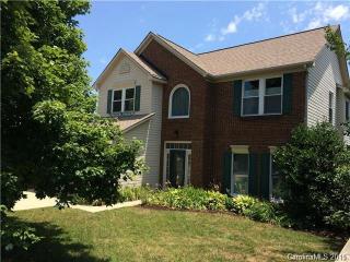 6204 Harburn Forest Dr, Charlotte, NC 28269-6902