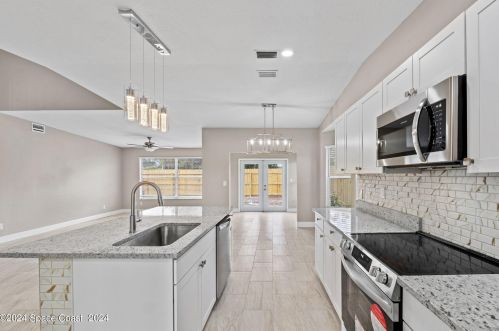 1328 Cypress Bnd Cir, Melbourne FL 32934-7249 exterior