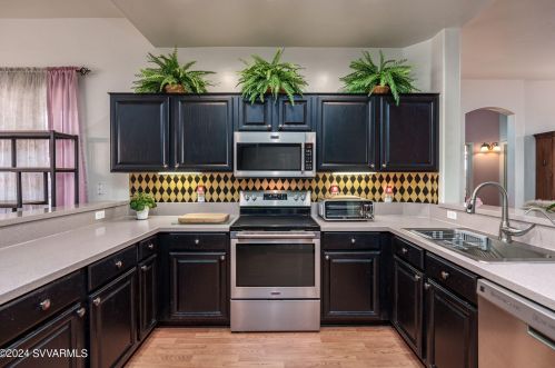 715 Wandering River Rd, Cornville AZ  86325-4804 exterior