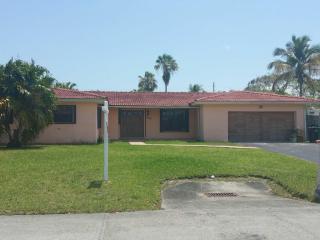 11000 134th Ter, Miami, FL 33176-6043