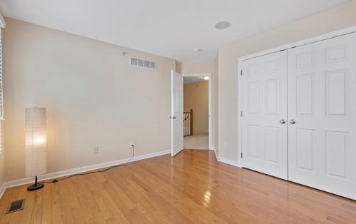 1052 Woodlawn Dr, Canonsburg PA  15317-5451 exterior