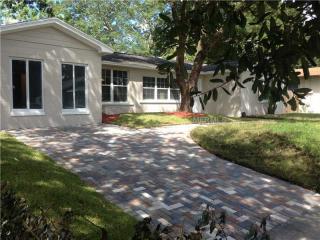 107 Spruce St, Orlando, FL 32804-4512