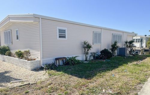 17850 Peppard Dr, Fort Myers Beach FL  33931-7147 exterior