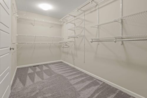 7818 Narrow Leaf Ct, Blacklick OH  43004-6047 exterior