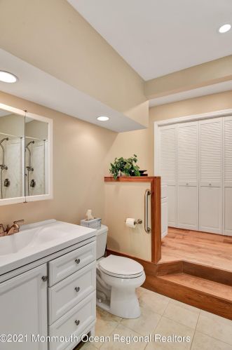 1995 Campbell Rd, Belmar NJ  07719-9530 exterior