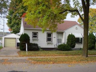 824 10th Ave, Wausau, WI 54401-2803