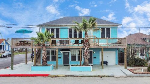 2223 33 St, Galveston TX 77550-7505 exterior