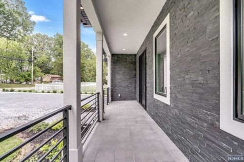 360 Tappan Rd, Norwood, NJ 07648-1221