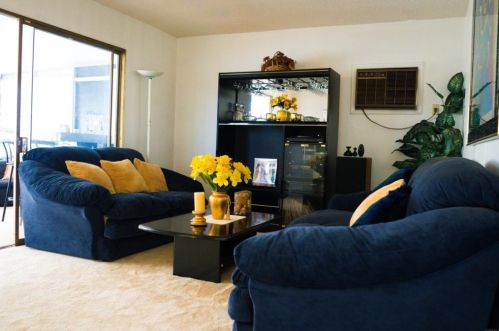 7843 Gribble St, San Diego CA 92114-6106 exterior