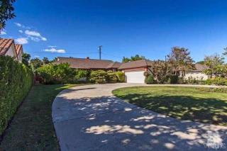 4915 Libbit Ave, Van Nuys, CA 91436-1205