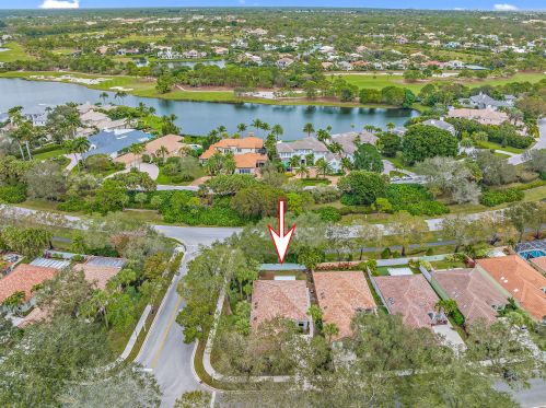 100 Hampton Dr, Jupiter FL  33458-8101 exterior