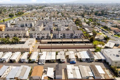 13525 Vermont Ave, Gardena CA  90247-2050 exterior