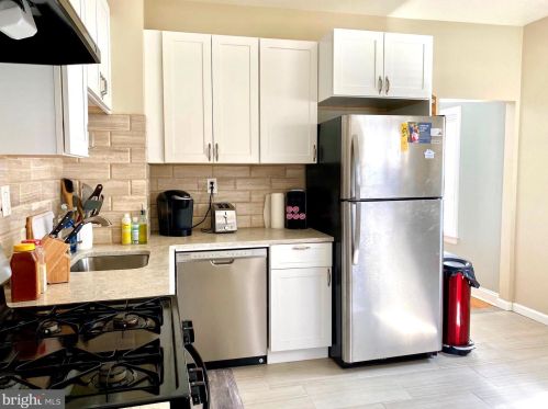 415 Rowan Ave, Trenton, NJ 08610-5715