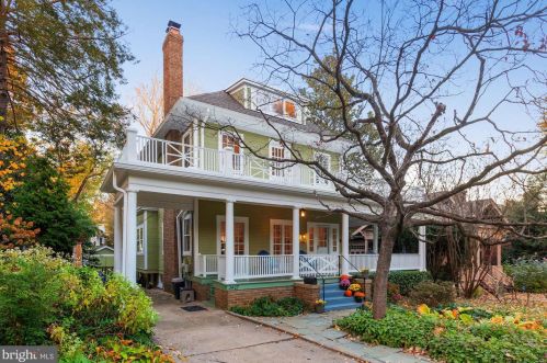 3427 Porter St, Washington, DC 20016-3125