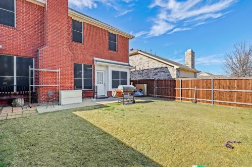 225 Waterford Oaks Dr, Cedar Hill TX 75104-2324 exterior