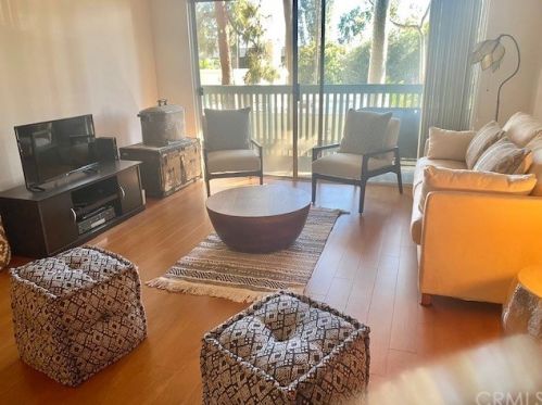 552 Bellflower Blvd, Long Beach, CA 90814-2059
