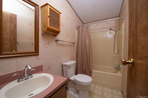 20235 Guffy Ln, Wildomar CA 92595-8798 exterior