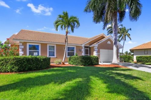 1204 Treasure Ct, Marco Island, FL 34145-5040