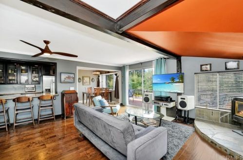 543 Glen Oaks Dr, Alpine, CA 91901-2740