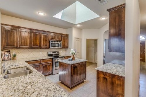 3128 Buckthorn Ln, Argyle TX  76226-2403 exterior