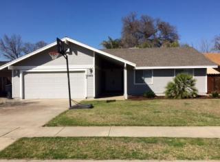 1042 Raymond Rd, Hanford, CA 93230-1635