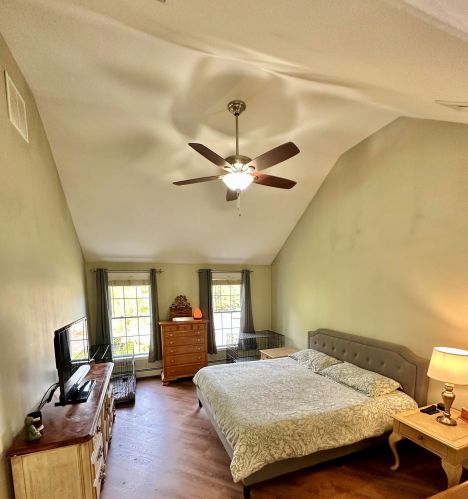23 Strawberry Ln, Raymond NH  03077-2080 exterior