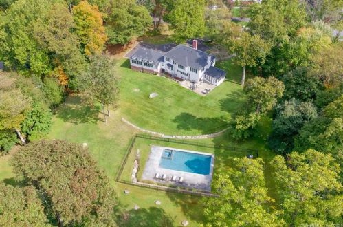 36 Deacons Way, New Canaan, CT 06840-4221