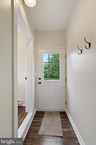 792 Delta Rd, Red Lion PA  17356-9167 exterior