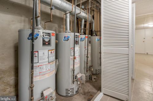 435 51 St, Philadelphia PA 19139-2726 exterior