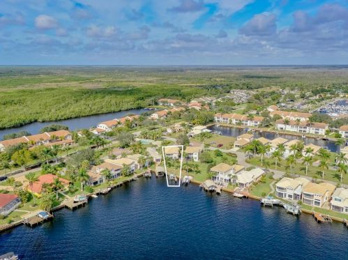 140 Eveningstar Cay, Naples FL  34114-9611 exterior
