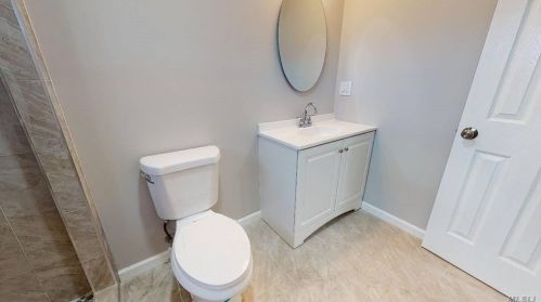 141 25 St, Wheatley Heights NY  11798-3802 exterior