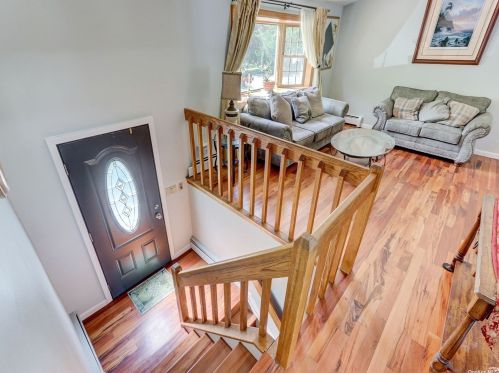 203 6th Ave, Holtsville NY  11742-2341 exterior