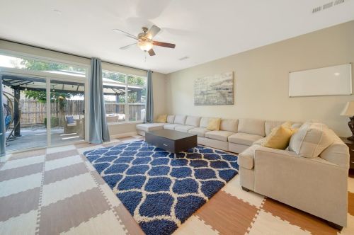 1652 Sephos St, Manteca CA  95337 exterior