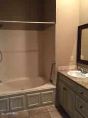 142 Chimney Rock Blvd, Lafayette LA  70508-8064 exterior