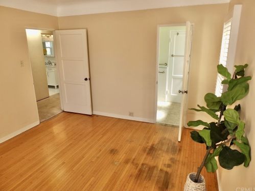 2610 Kansas Ave, South Gate CA 90280-4021 exterior