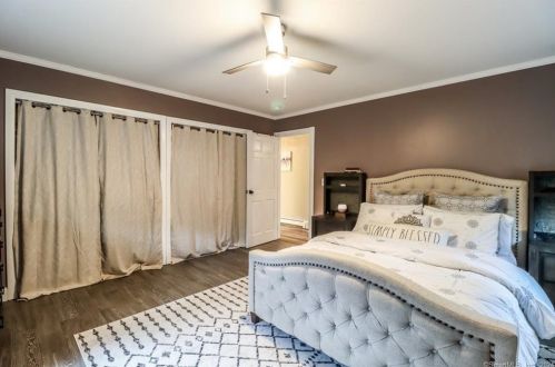 75 Candle Hill Rd, Danbury CT  06812-2412 exterior